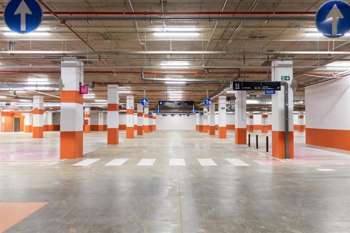 Bonaire habilita las primeras 1.000 plazas del parking subterráneo casi nueve meses después de la dana