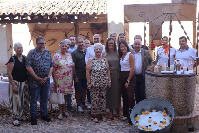 La portavoz del Gobierno de C-LM, Esther Padilla, en El Puente del Arzobispo.