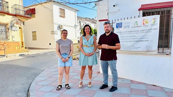 La delegada territorial de Justicia, Administración Local y Función Pública, Raquel López, ha visitado la localidad junto al alcalde de Palenciana, Gonzalo Ariza, y la primera teniente de alcalde, Cristina Pedrosa