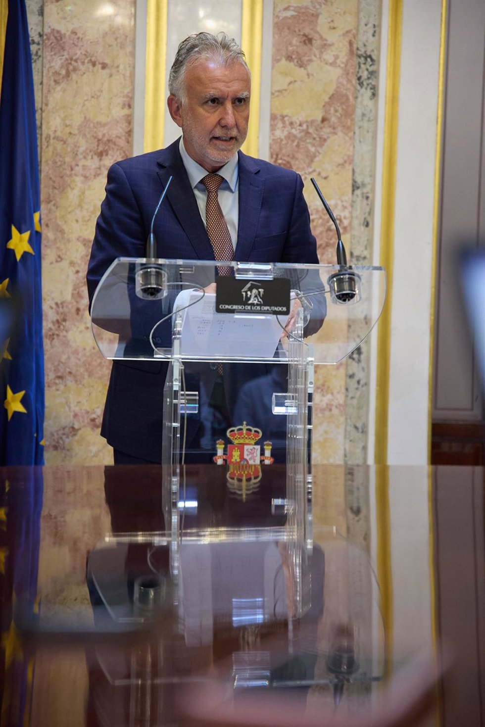 Archivo - El ministro de Política Territorial y Memoria Democrática, Ángel Víctor Torres, ofrece una rueda de prensa tras una reunión con los portavoces del PP, PSOE y Vox del Parlamento de Canarias en el Congreso de los Diputados, a 26 de junio de 2024