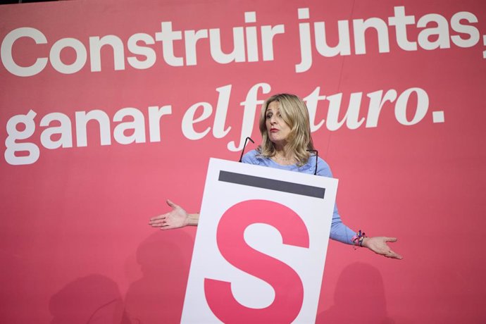 Archivo - La vicepresidenta segunda y ministra de Trabajo y Economía Social, Yolanda Díaz, interviene durante la clausura de la Asamblea Estatal de Sumar, en el Teatro Alcázar, a 30 de marzo de 2025, en Madrid (España). Movimiento Sumar ha celebrado este 