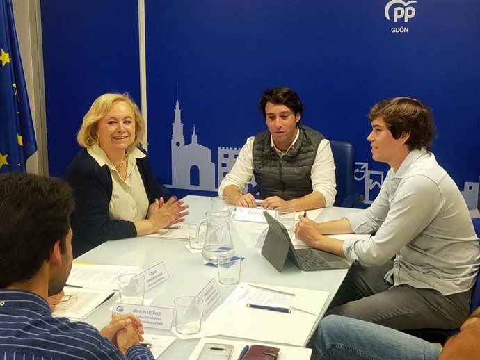 Reunión del PP sobre vivienda.
