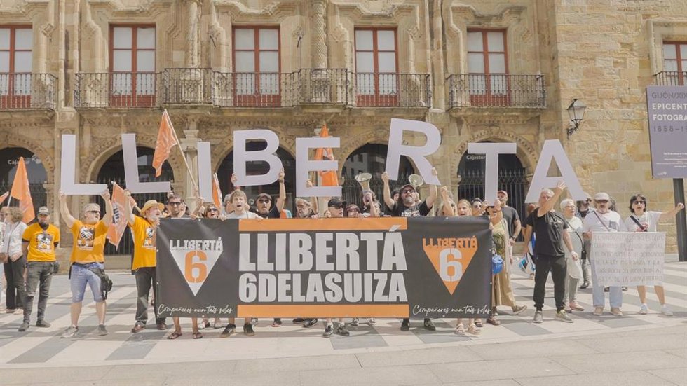 Concentración en Gijón para reclamar el indulto de Las Seis de La Suiza.