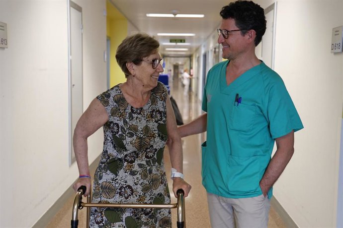 El Hospital La Fe lidera en España la cirugía de prótesis de cadera con técnica mínimamente invasiva