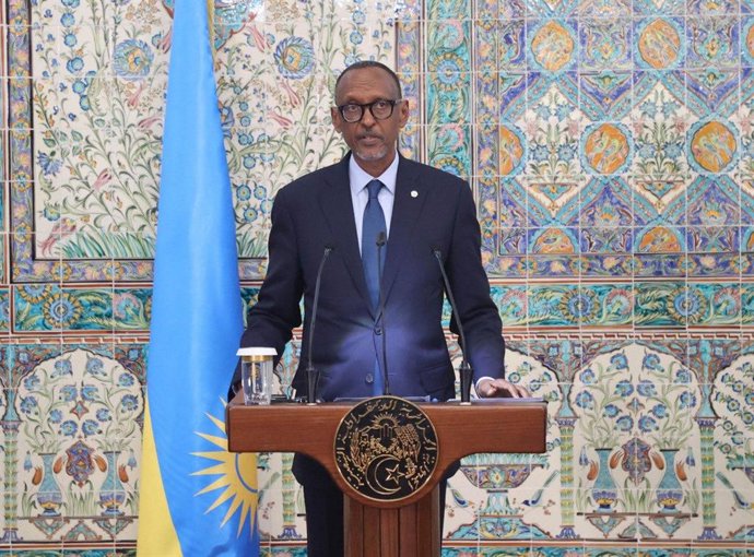 Archivo - June 4, 2025, Algeria, Algeria, Algeria: Algerian President Abdelmadjid Tebboune meets with Rwandan President Paul Kagame, who is on an official visit to Algeria, at El Mouradia Palace, Algiers, on  June 4, 2025