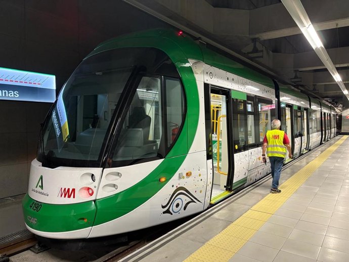 Imagen de una de las nuevas unidades del metro de Málaga