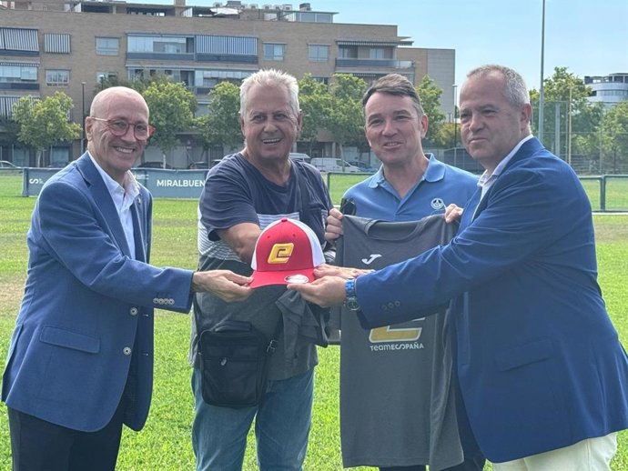 Presentación del Campeonato Europeo Femenino de Sófbol Sub-18.
