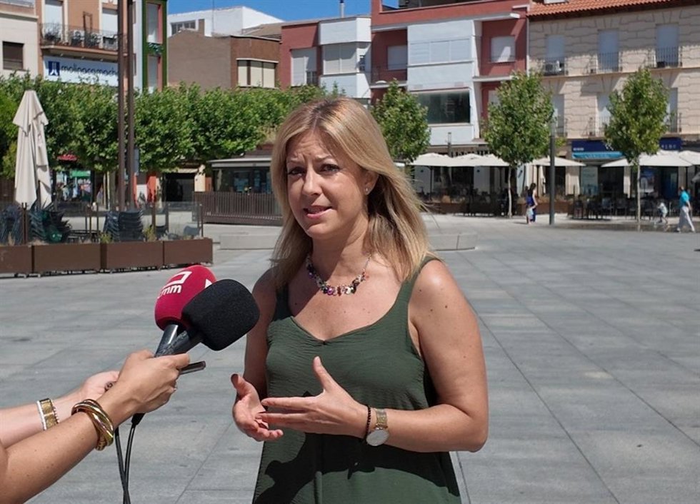 La portavoz del PSOE en las Cortes de C-LM, Ana Isabel Abengózar.