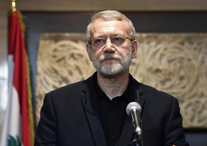 Archivo - BEIRUT, Nov. 16, 2024  -- Ali Larijani, senior advisor to Iran's Supreme Leader Ali Khamenei, delivers a speech in Beirut, Lebanon, on Nov. 15, 2024. Iran supports any decision taken by the Lebanese government, especially the implementation of S