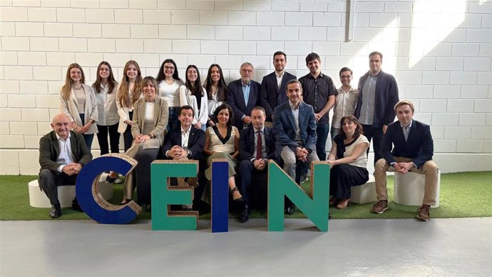 Foto de familia del Máster.