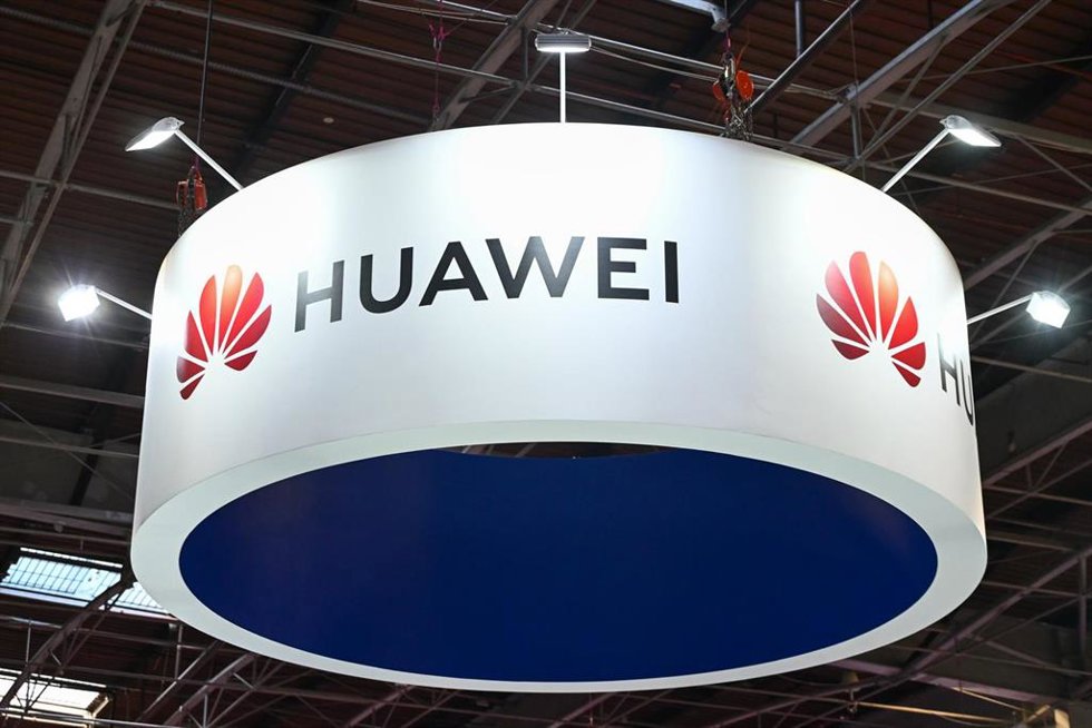 Archivo - Imagen de archivo de un stand de Huawei en una feria tecnológica en Francia 
