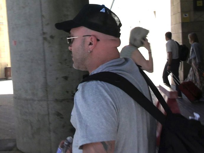 Kiko Rivera, a su llegada a Sevilla