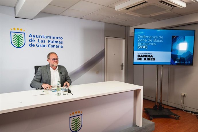 Archivo - El concejal de Movilidad del Ayuntamiento de Las Palmas de Gran Canaria, José Eduardo Ramírez