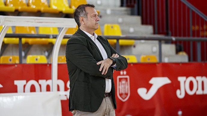 Archivo - Jesús Velasco, seleccionador nacional de fútbol sala.