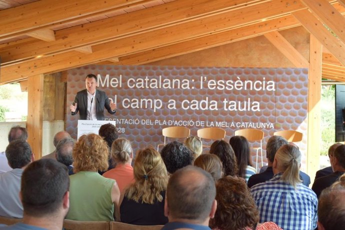 El conseller de Agricultura, Ganadería, Pesca y Alimentación de la Generalitat, Òscar Ordeig.