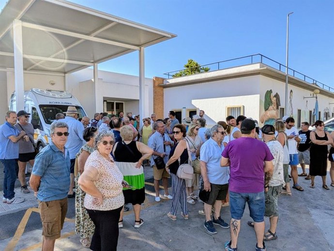 Movilización en Campillos de la campaña de IU en defensa de la sanidad pública