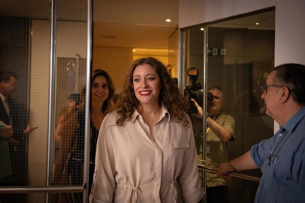 La portavoz del PP en el Congreso, Ester Muñoz, llega a una rueda de prensa en el Congreso de los Diputados, a 15 de julio de 2025, en Madrid (España).