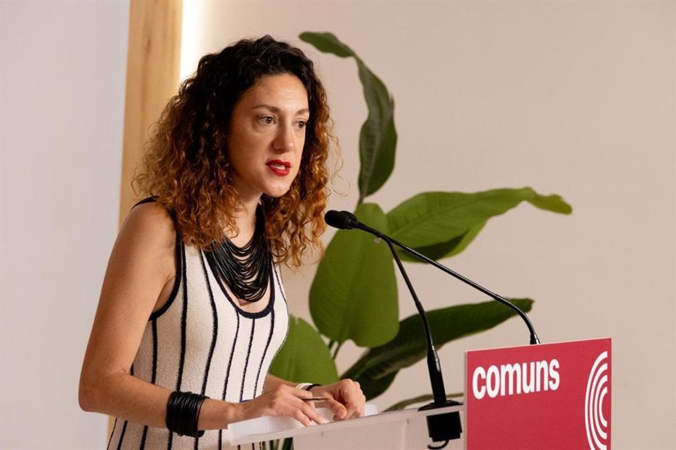 La portavoz de los Comuns y diputada en el Congreso, Aina Vidal, en una rueda de prensa desde la sede del partido