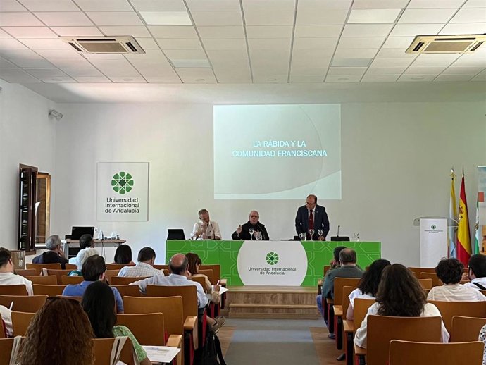 Ponencia de Miguel Vallecillo Martín en los cursos 'La Rábida y Lugares Colombinos de Huelva: Patrimonio Universal' en los cursos de verano 2025 de la UNIA