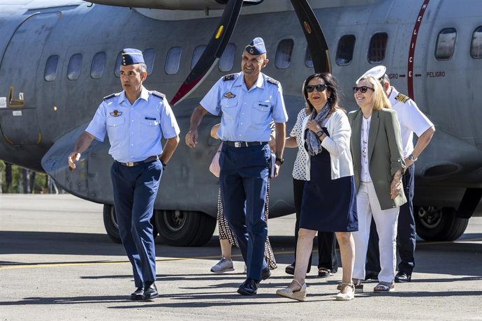 La ministra de Defensa del Gobierno de España, Margarita Robles, durante la visita al Centro de Ensayos de Sistemas no Tripulados (CEUS).