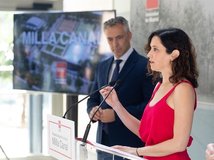 La presidenta de la Comunidad de Madrid, Isabel Díaz Ayuso, durante la presentación de Milla Canal, en las Instalaciones Deportivas Canal de Isabel II, a 21 de julio de 2025, en Madrid (España). Milla Canal es el proyecto de transformación de las Instalac