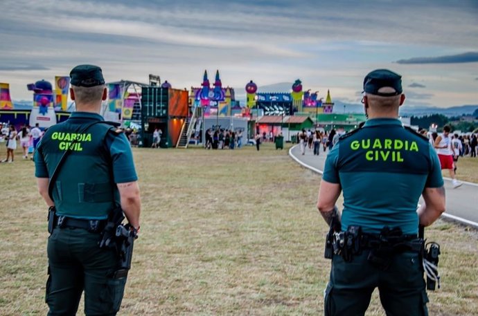 Dispositivo de la Guardia Civil en el Boombastic.