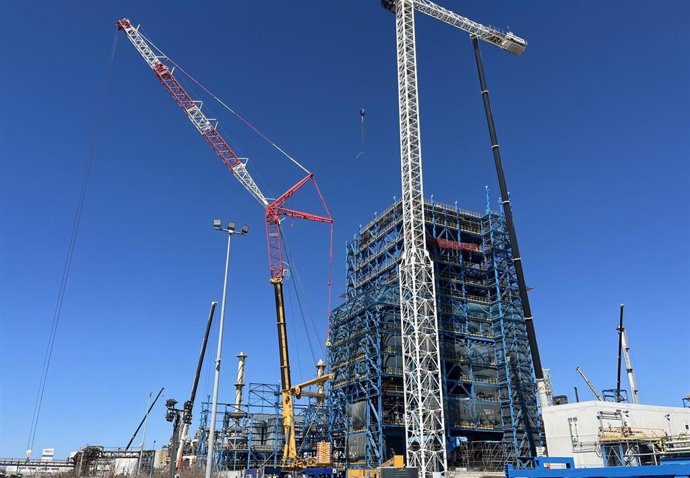 Atlantic Copper finaliza el montaje de la caldera de recuperación de calor de CirCular.