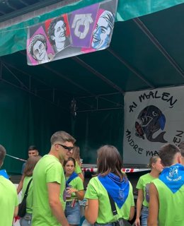 Imágenes de tres hermanos miembros de ETA, Irantzu Orkatz y Lexuri Gallastegi  en Mutriku (Gipuzkoa)