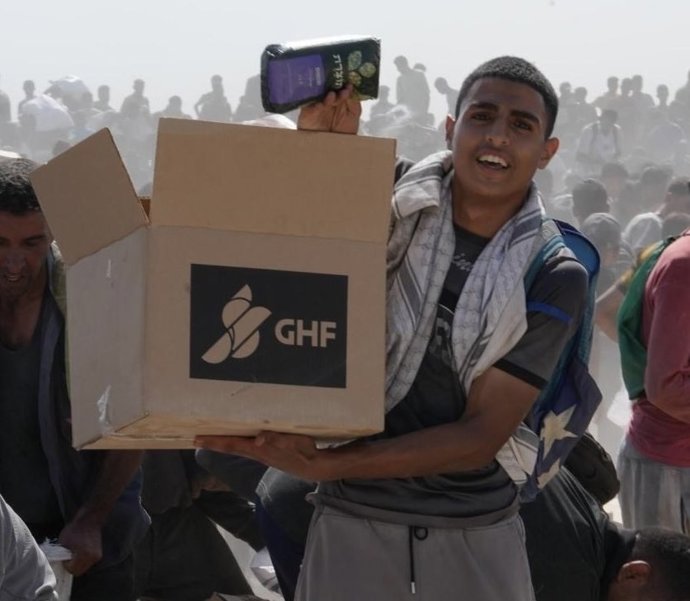 Entrega de ajuda pela Fundação Humanitária de Gaza (GHF)