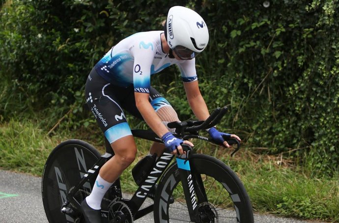 Archivo - Imagen de archivo de la ciclista alemana Liane Lippert, del Movistar Team, durante el Tour de Francia 2023.