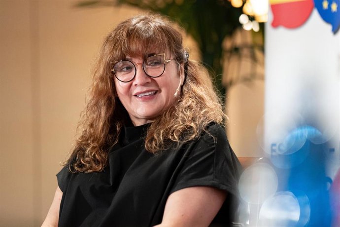Archivo - La directora de cine española, Isabel Coixet, ofrece a una rueda de prensa tras ser reconocidas con el Prix Diálogo 2024, en el Hotel Intercontinental, a 29 de abril de 2024, en Madrid (España). La directora de cine y guionista Isabel Coixet y l