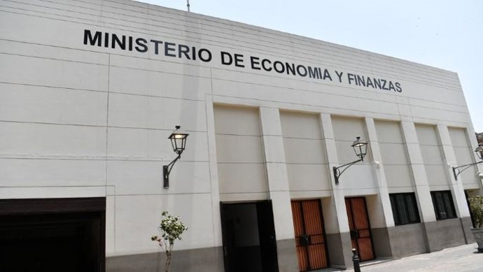 Fachada del ministerio de Economía y Finanzas de Perú.