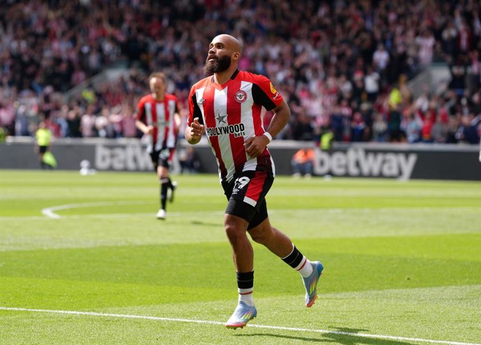Archivo - 18 May 2025, United Kingdom, Brentford: Brentford's Bryan Mbeumo celebrates scoring their side's first goal of the game during the English Premier League soccer match between Brentford and Fulham at the Gtech Community Stadium. Photo: Bradley Co