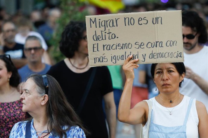Asistentes a la manifestación "Región de Murcia Antirracista"