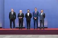 España, Chile, Brasil, Colombia y Uruguay se unen para llevar "luz" ante la "oscuridad" de la ultraderecha