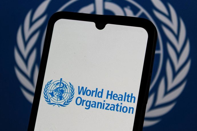 Archivo - May 8, 2025, Bandung, West Java, Indonesia: World Heatlh Organization (WHO) logo is displayed on a mobile phone screen with WHO logo in the background for illustration photo.