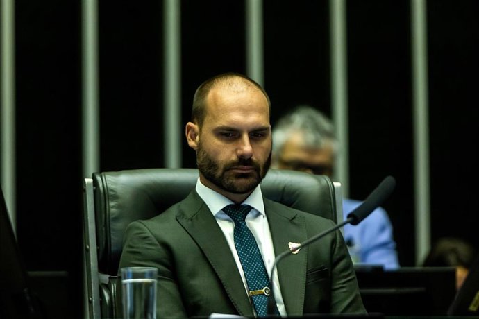 Archivo - El diputado brasileño Eduardo Bolsonaro