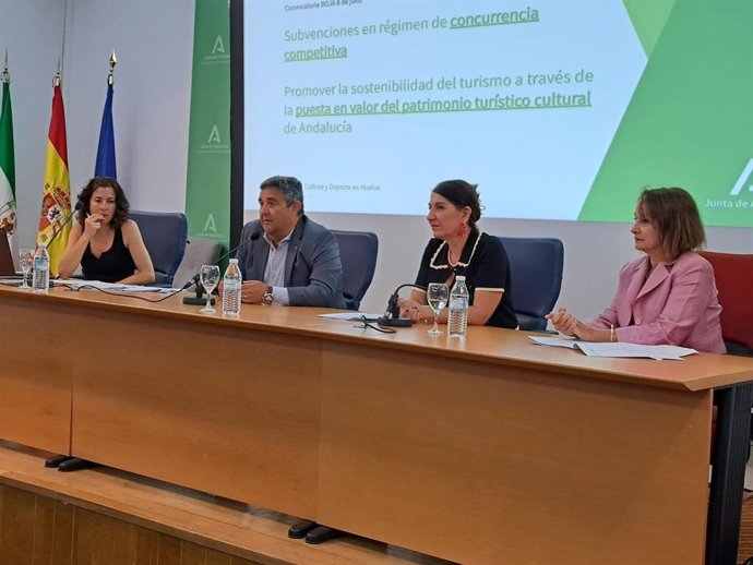 Presentación en Huelva de la subvención dirigida a promover la sostenibilidad del turismo a través de la puesta en valor del patrimonio turístico-cultural de Andalucía (PATCUL).