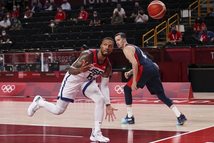 Archivo - El base estadounidense Damian Lillard, durante un partido con la selección de Estados Unidos en Tokyo 2020.
