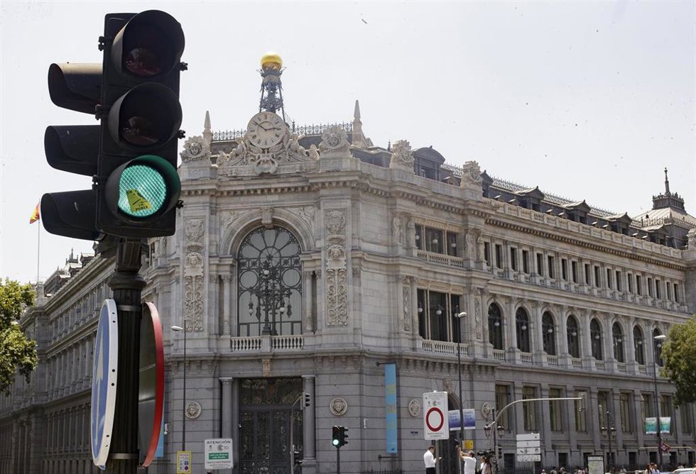 Archivo - Fachada del edificio del Banco de España situada en la confluencia del Paseo del Prado y la madrileña calle de Alcalá.