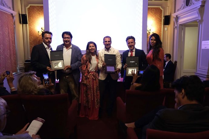 Albert Fabrega, Ariadna Verge, Marc Gene, Carlos L. Panisello