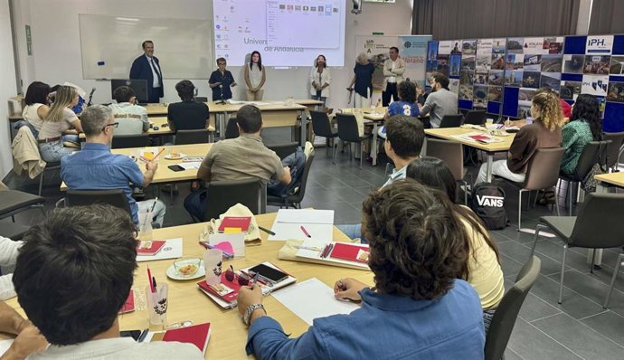 Inauguración del Curso de Verano  de la UNIA en La Rábida  l'Minería sostenible e innovadora de minerales y metales críticos para la transición energética'.