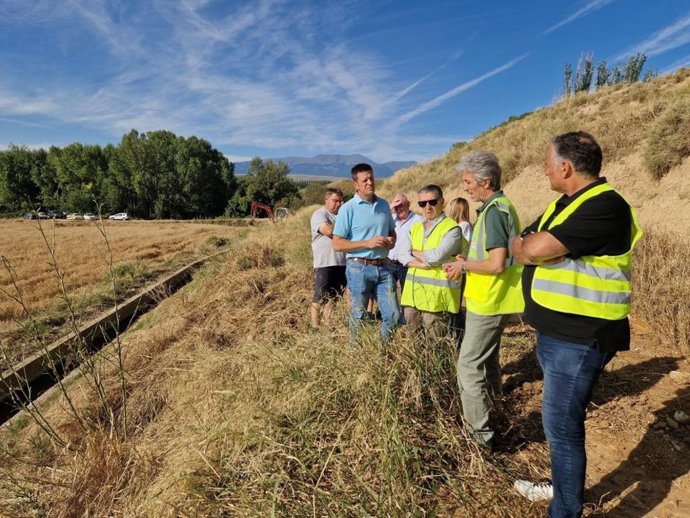El director general de Desarrollo Rural, José Manuel Cruz León, ha visitado este martes las obras de reparación de las infraestructuras afectadas por las lluvias y tormentas acontecidas del 11 y 12 de julio en Tarazona.