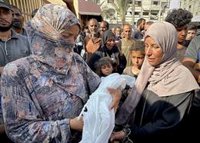 Las autoridades de Gaza cifran en más de cien los muertos por hambre, incluidos 80 niños, en plena ofensiva de Israel