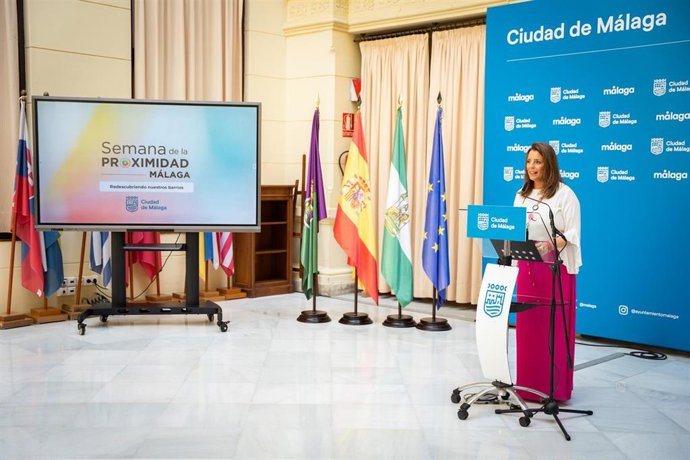 La concejala delegada de Participación Ciudadana, Migración y Cooperación al Desarrollo de Málaga, Mar Torres, informa de la II Semana de la Proximidad.