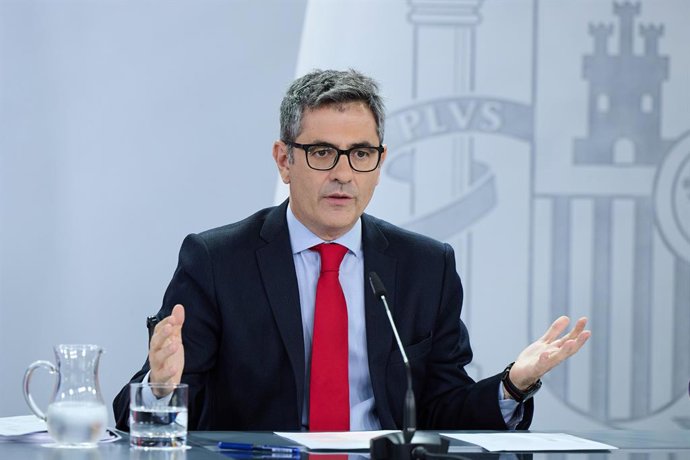 El ministro de la Presidencia, Félix Bolaños, durante una rueda de prensa tras el Consejo de Ministros, en el Palacio de la Moncloa, a 22 de julio de 2025, en Madrid (España). El Consejo de Ministros aprobará este martes 22 de julio una nueva declaración 