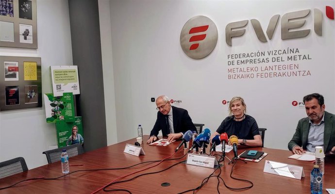 Adolfo Rey, Begoña San Miguel y Alex Ormaetxebarria, de FVEM