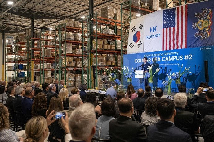 Yoon Sang Hyun, Vice Chairman of Kolmar Group, delivers a commemorative speech at the opening ceremony of Kolmar USA second plant.
