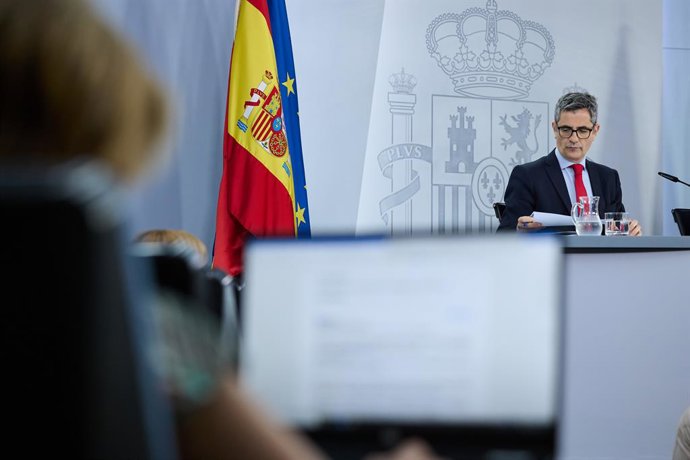 El ministro de la Presidencia, Félix Bolaños, durante una rueda de prensa tras el Consejo de Ministros, en el Palacio de la Moncloa, a 22 de julio de 2025, en Madrid (España). El Consejo de Ministros aprobará este martes 22 de julio una nueva declaración 