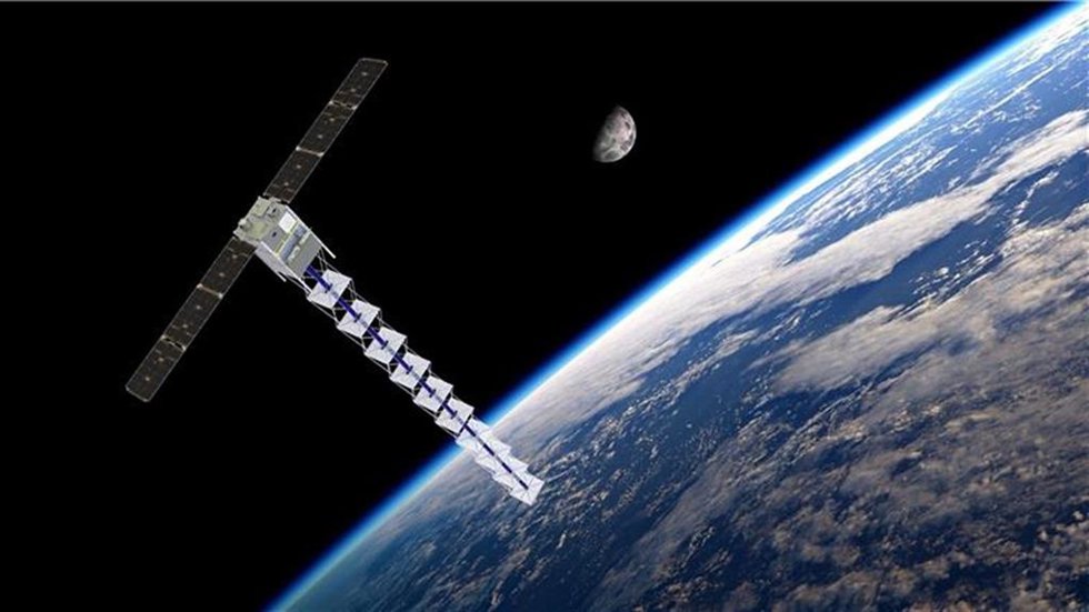 Archivo - Startical (Enaire) prueba los sistemas de vigilancia de tráfico aéreo que usará en su futura constelación de satélites